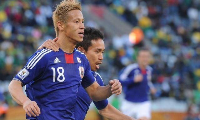  佛罗伦萨与对手展开对攻大战惊险取胜  