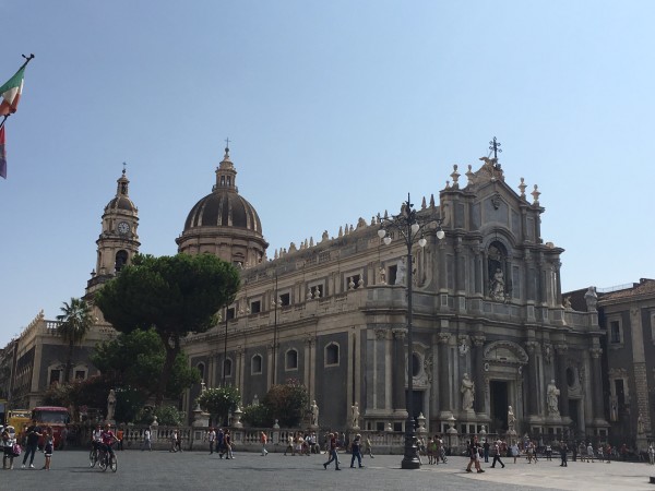  西西里岛德比激烈，卡塔尼亚与巴勒莫激战九十分钟